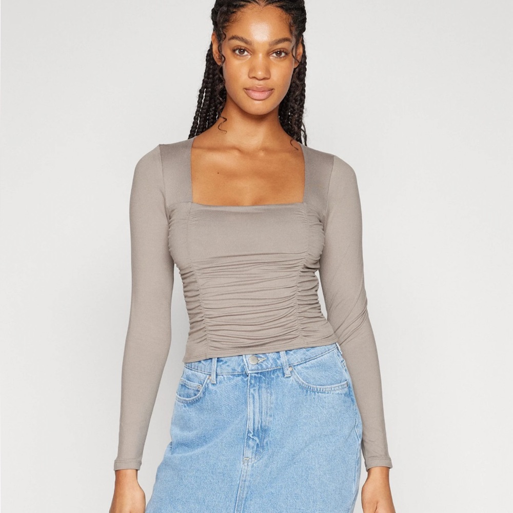 Hollister Taupe Long Sleeve Ruched Square Neck Top